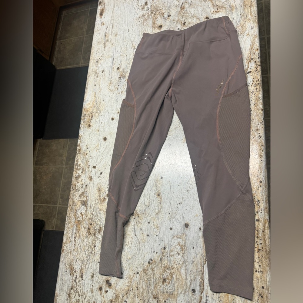 Lemieux Size 10 Walnut ridings pants, only ever worn once to try on